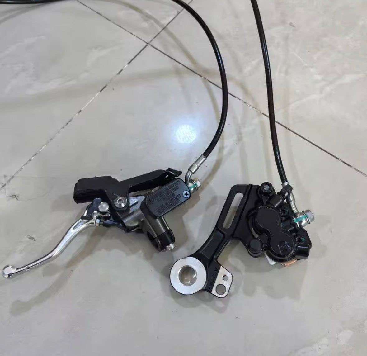 Ultra Bee V2 Brake Lever Assembly